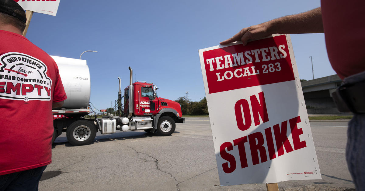 Teamsters decide not to make 2024 presidential endorsement CBS News