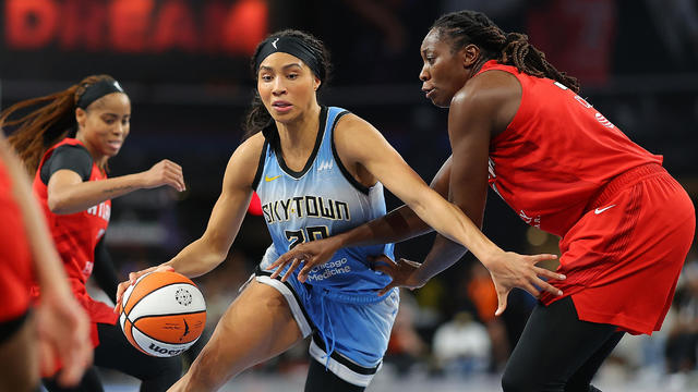 Chicago Sky v Atlanta Dream 