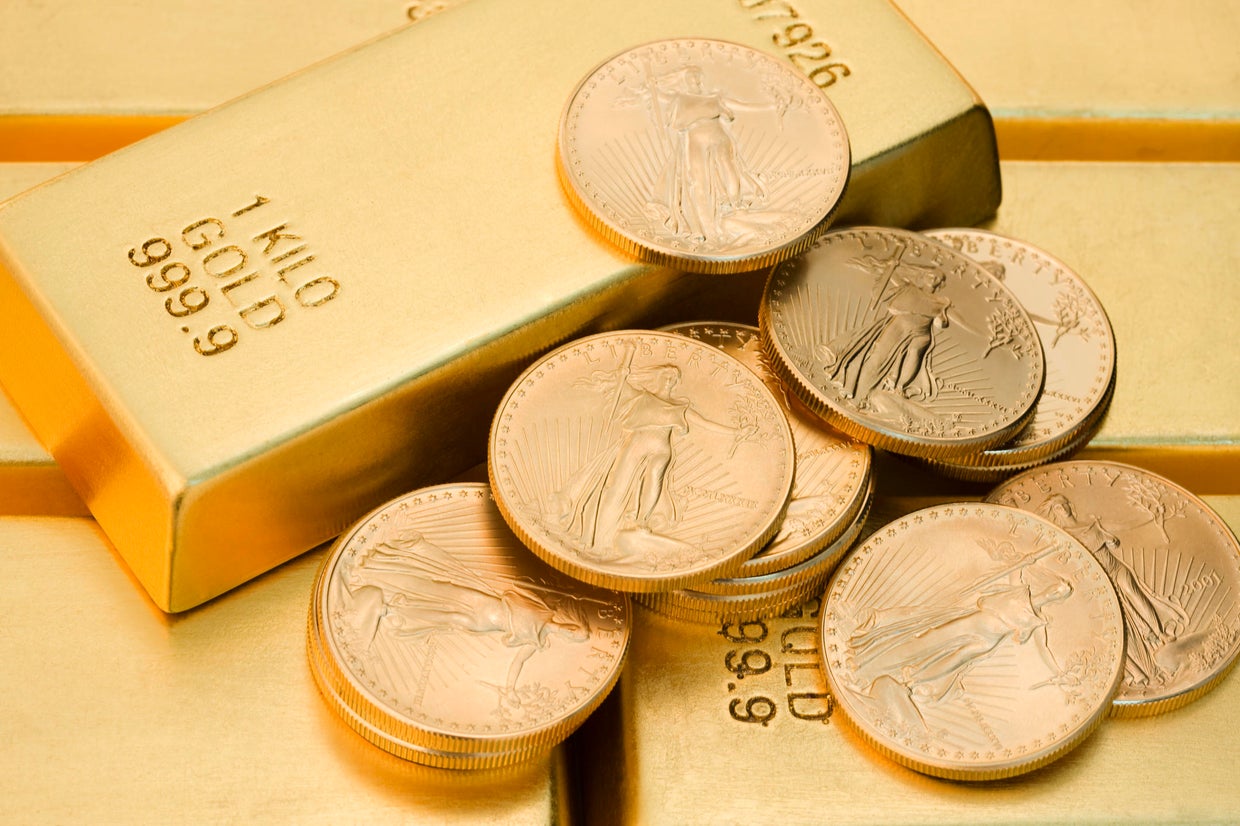 Should you buy gold bars and coins as interest rates fall? - CBS News