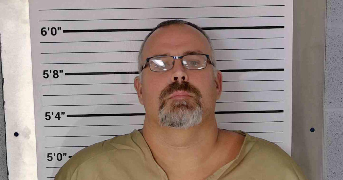 Kentucky sheriff charged with killing judge pleads not guilty to murder charge