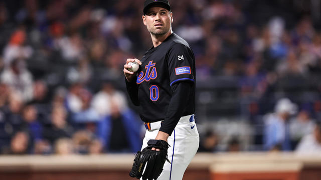 Adam Ottavino #0 of the New York Mets walks off the field during the fourth inning of the game against the Philadelphia Phillies at Citi Field on September 20, 2024 in New York City. 