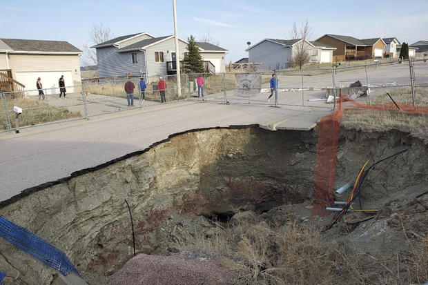 Neighborhood Sinkholes 