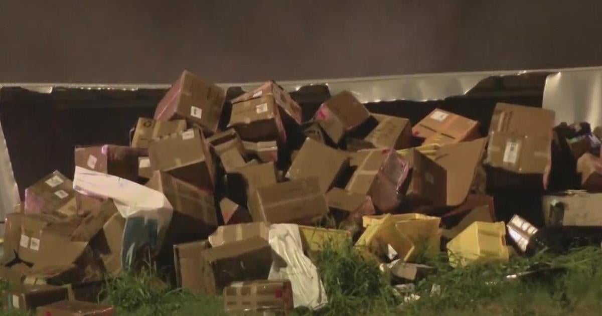 20,000 Pounds of Amazon Packages Spill onto I-635 in Dallas