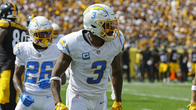 Los Angeles Chargers v Pittsburgh Steelers 