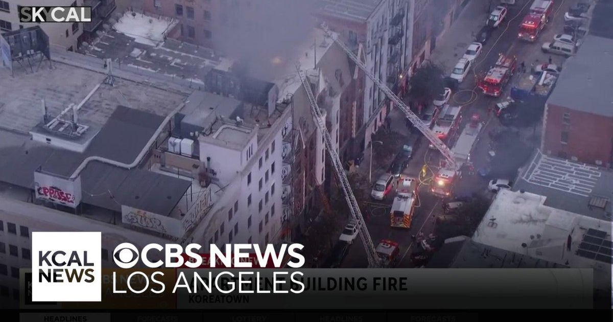 Koreatown apartment building catches fire, no injuries reported - CBS ...