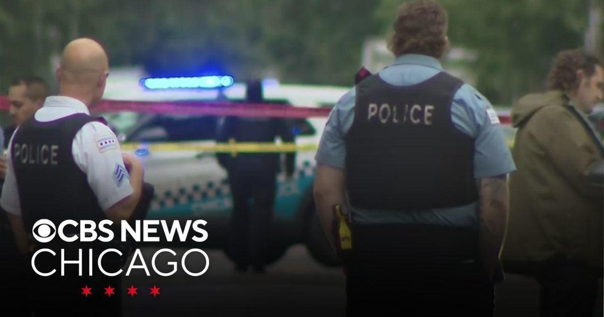 3 men wounded in West Side Chicago drive-by shooting - CBS Chicago