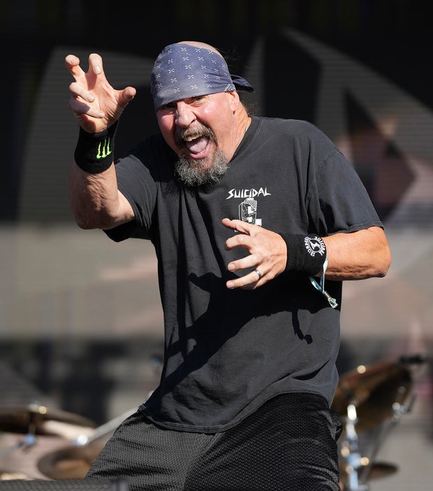jake-barlow-riot-fest-suicidal-tendencies-mike-muir-3.jpg