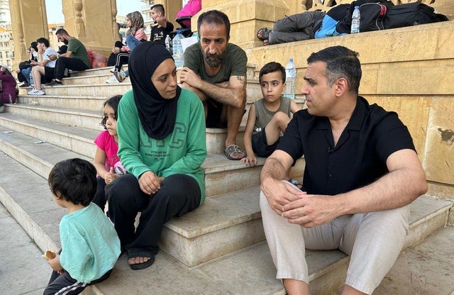 lebanon-displaced-beirut-mosque.jpg