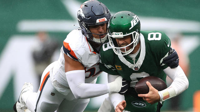 Denver Broncos v New York Jets 