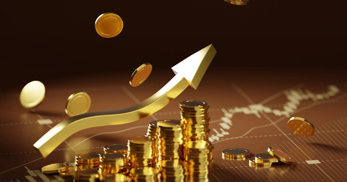 Does gold investing make sense with the price high? Here’s what experts say. Does gold investing make sense with the price high? Here’s what experts say.