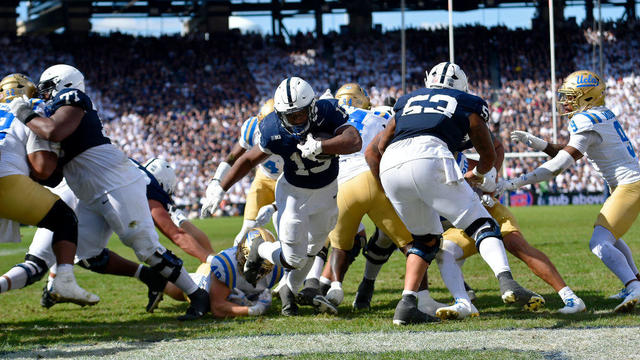 COLLEGE FOOTBALL: OCT 05 UCLA at Penn State 