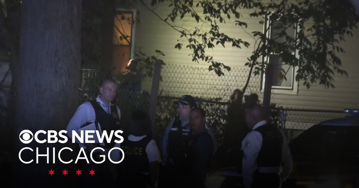 7-year-old and man shot inside home on Chicago's South Side - CBS Chicago