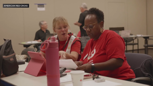 red-cross-volunteers-1008.png 