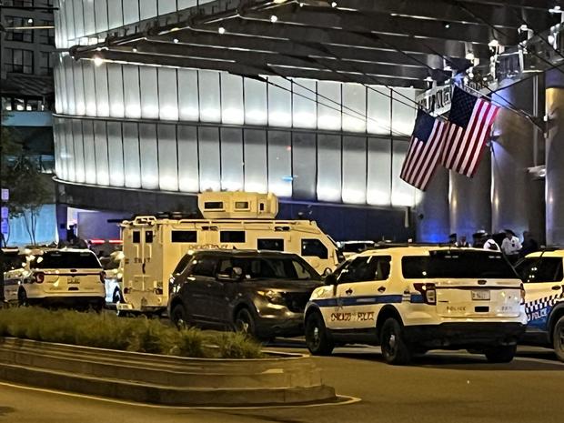 chicago-trump-tower-police-response.jpg 