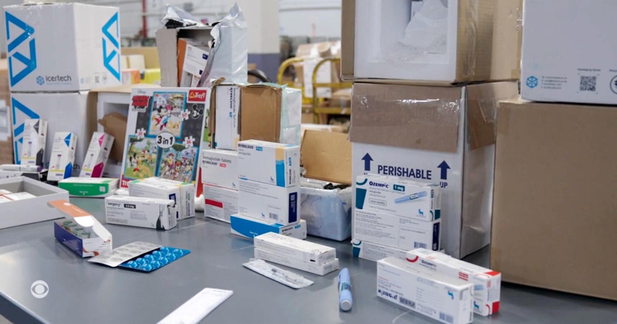 ABD, çevrimiçi eczanelerin çoğunun yasa dışı olarak işletildiğini ve tehlikeli veya etkisiz ilaçlar satıyor olabileceği konusunda uyardı