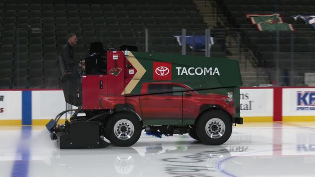 tz-1a-vo-zamboni-wcco6a71.jpg 