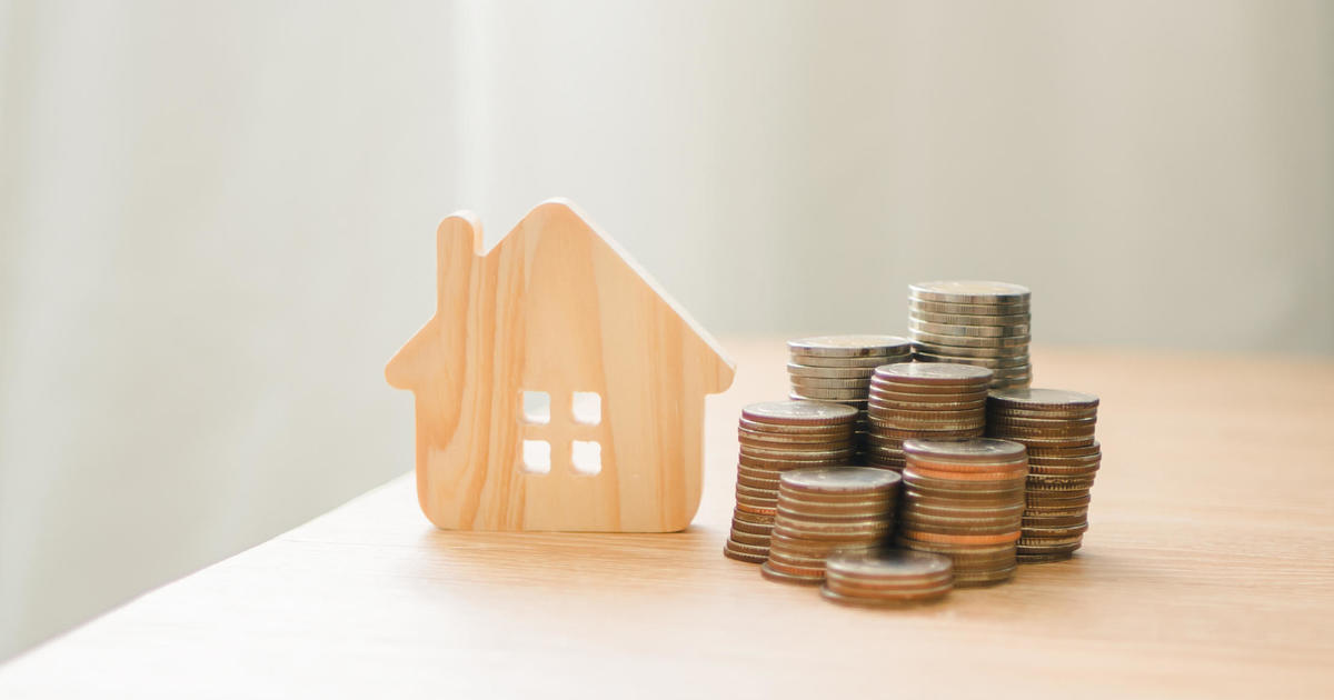 What’s the best home equity borrowing option right now?