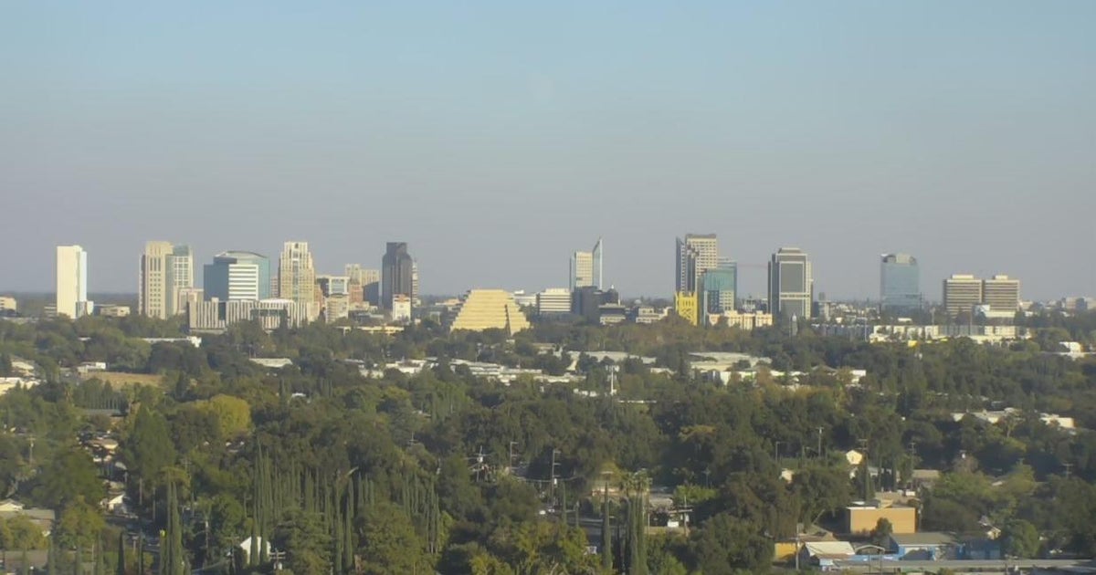 Smoky skies in Sacramento caused by smoke from Shasta County fire
