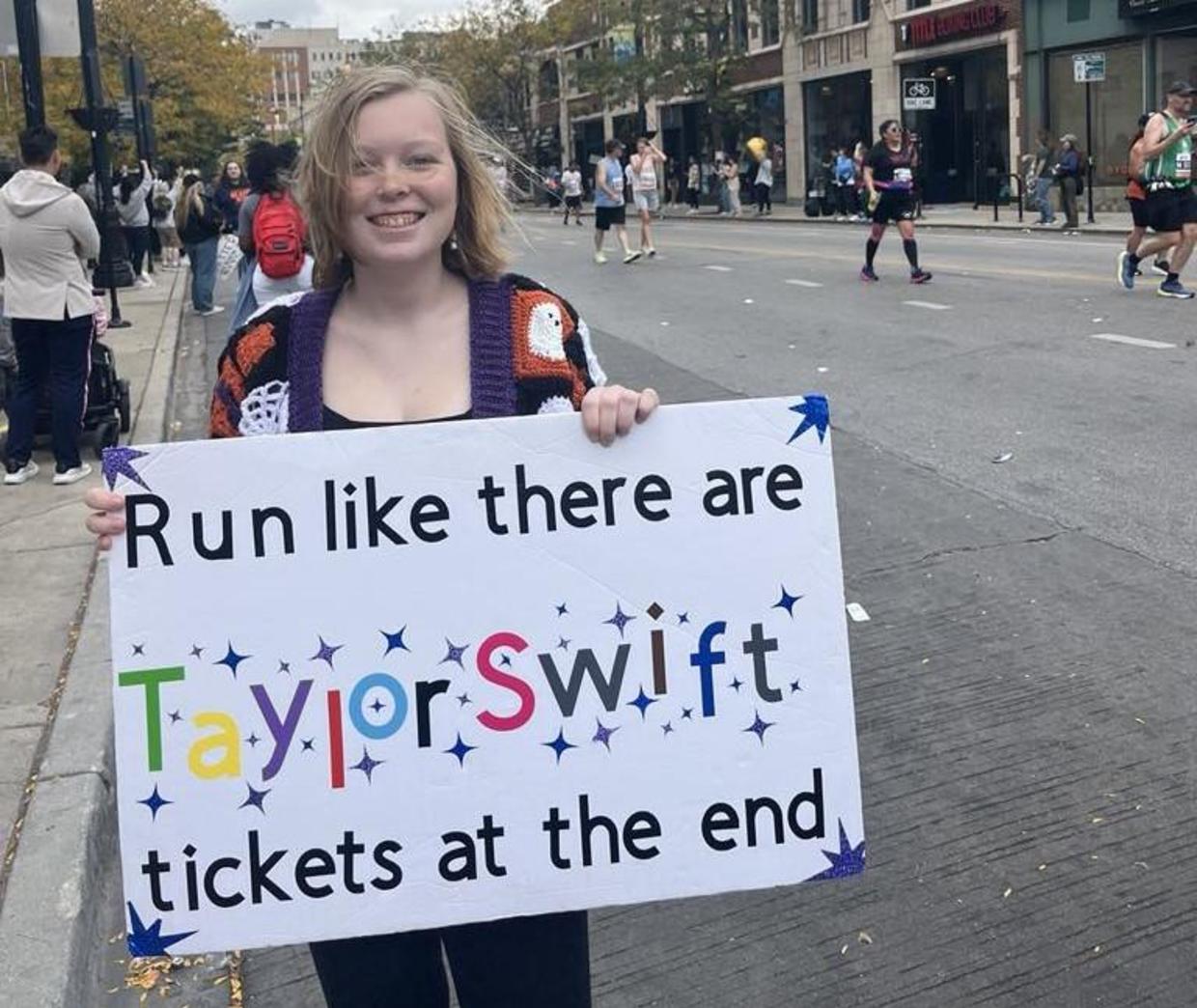 Signs of the 2024 Chicago Marathon CBS Chicago