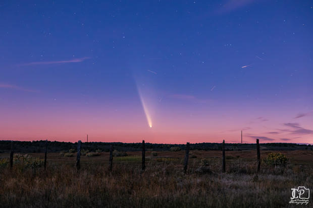 rare-comet-2-taken-from-ignacio-sat-night-credit-jacob-candelaria-photography.jpg 