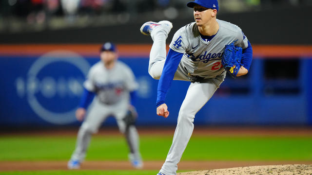 Championship Series - Los Angeles Dodgers v. New York Mets - Game Three 