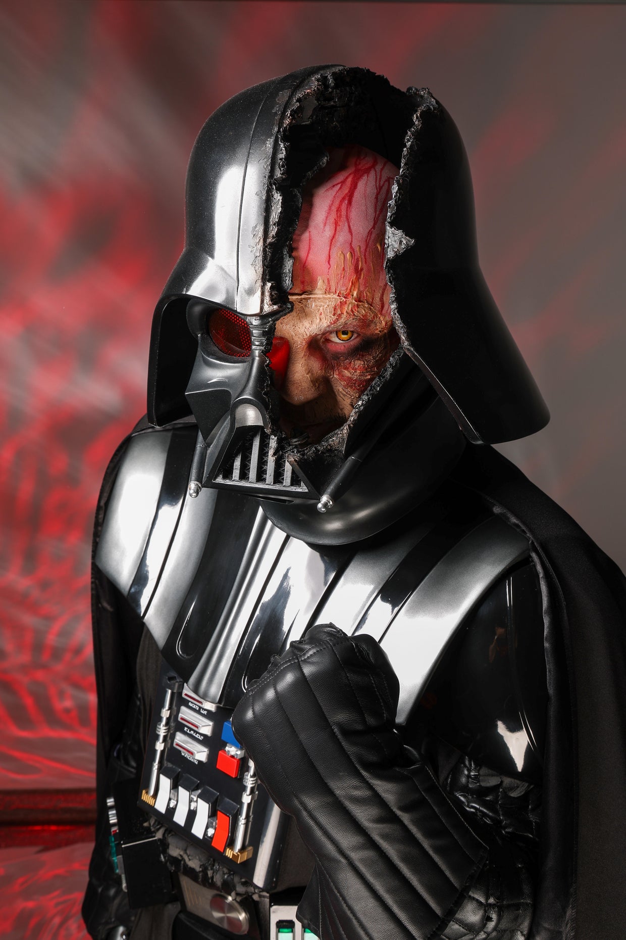 A cosplayer dressed as the character Darth Vader poses for a photo during New York Comic Con at Jacob Javits Center on October 18, 2024 in New York City.