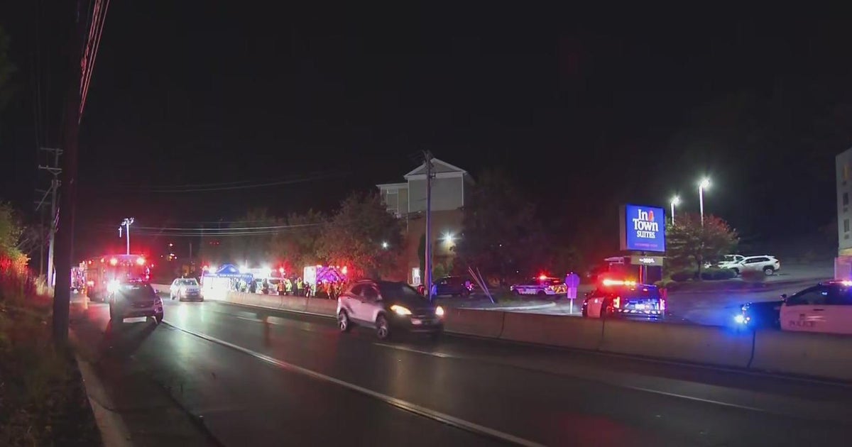 Man hit, killed by car on McKnight Road - CBS Pittsburgh