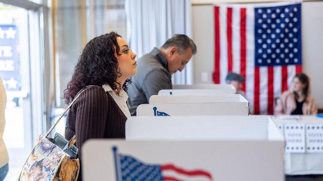 Americans voting in an election 