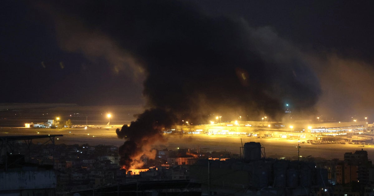 İsrail'in İran destekli Hizbullah'la savaşı, IDF'nin Lübnan'daki finans kurumlarını bombalaması nedeniyle tırmanıyor