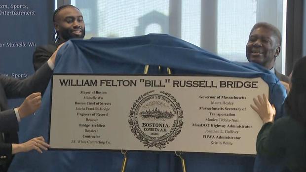 bill-russell-bridge-dedication-20241021.jpg 