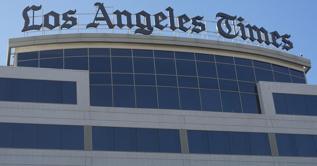 Los Angeles Times editor resigns after newspaper withholds presidential endorsement