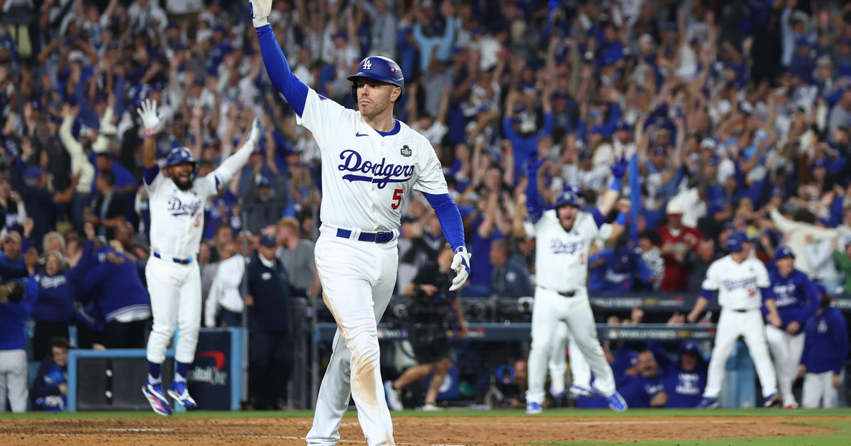 The Los Angeles Dodgers defeated the New York Yankees in Game 1 of the World Series