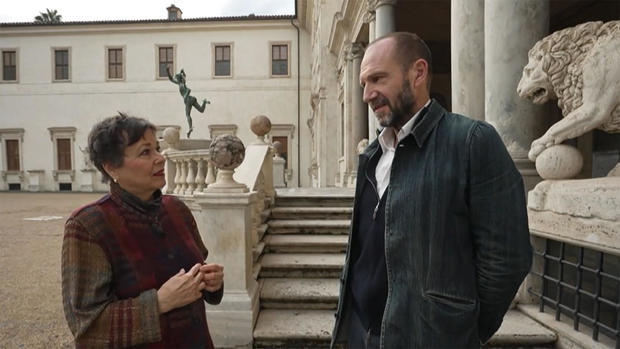 martha-teichner-ralph-fiennes.jpg 