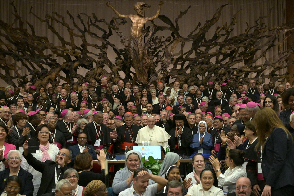 TOPSHOT-VATICAN-RELIGION-POPE-SYNOD