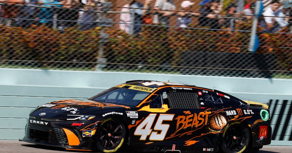 Tyler Reddick wins at Homestead, giving Michael Jordan a chance at the NASCAR title Tyler Reddick wins at Homestead, giving Michael Jordan a chance at the NASCAR title