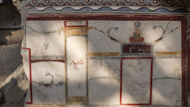 Ancient Pompeii site uncovers tiny house with exquisite frescoes 