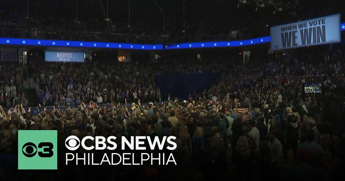Crowds wait for Bruce Springsteen, John Legend, Barack Obama at Kamala ...