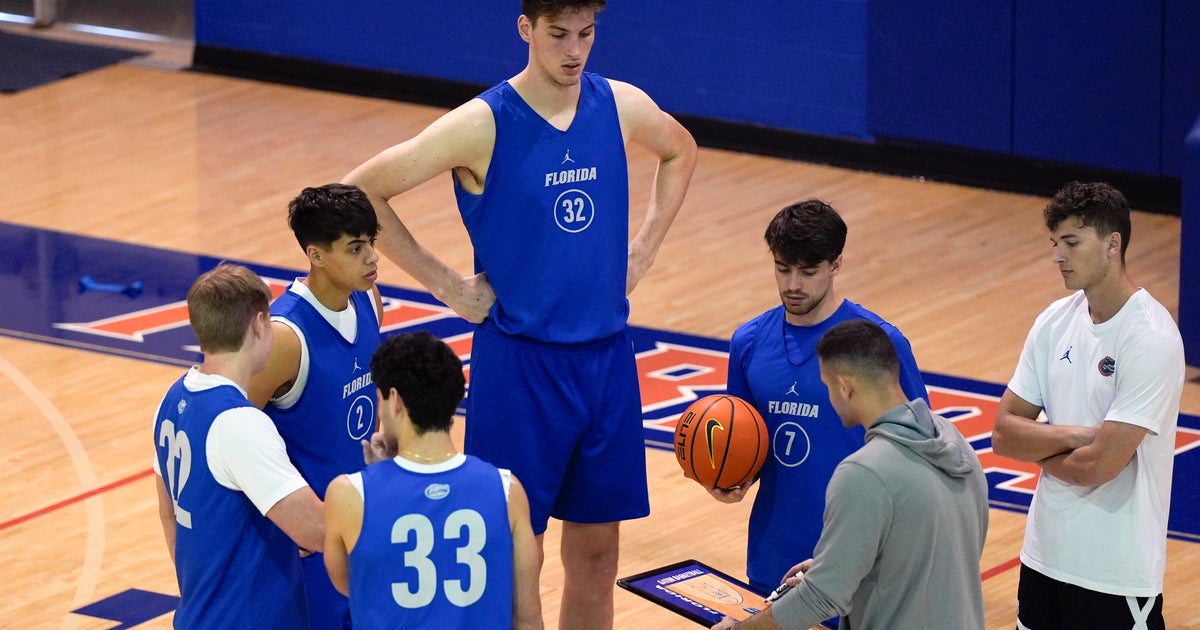 At 7 feet, 9 inches, Gators’ Olivier Rioux is world’s tallest teen At 7 feet, 9 inches, Gators’ Olivier Rioux is world’s tallest teen