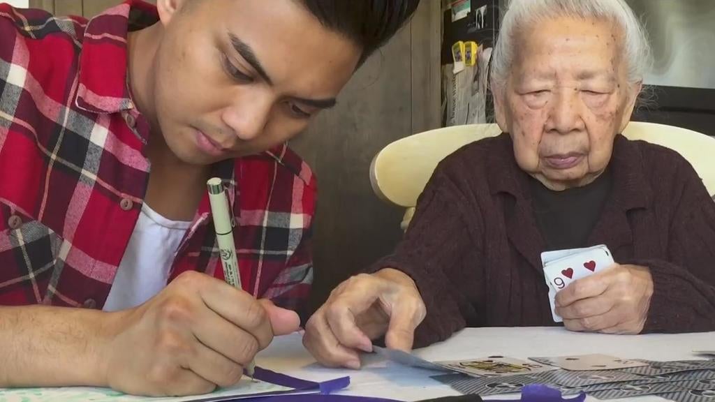 Filipino artist connects with his 