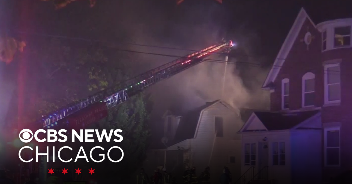 3 dead,1 injured after house fire in Zion - CBS Chicago