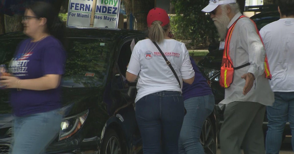 Why are campaign staffers greeting voters at Florida polling sites? What you need to know about Why are campaign staffers greeting voters at Florida polling sites? What you need to know about