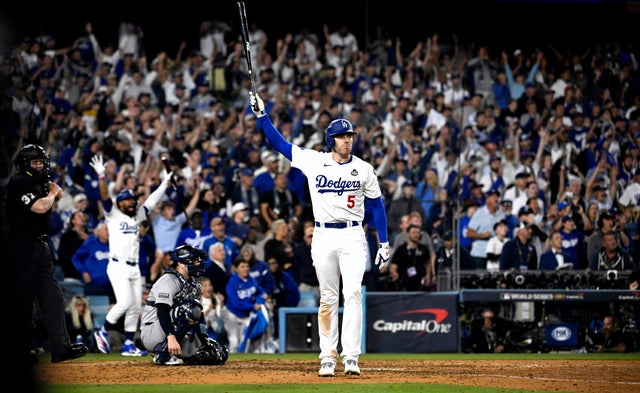 Freddie Freeman named World Series MVP after incredible