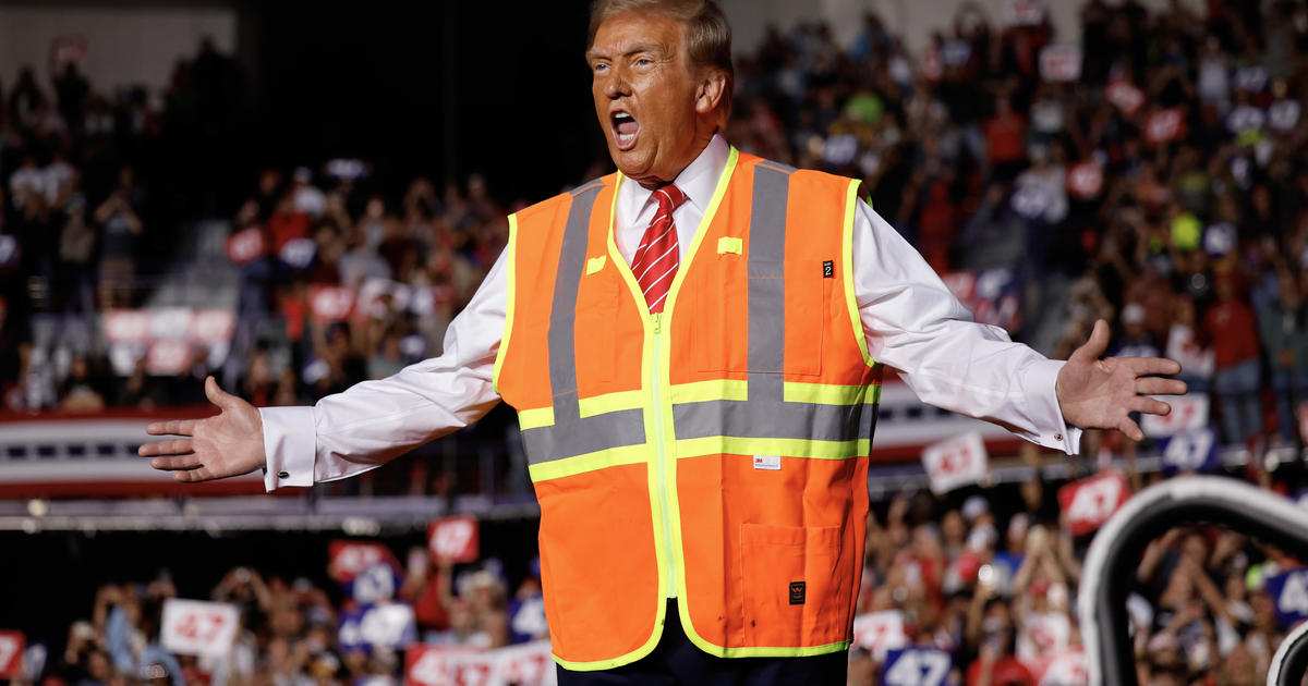 Trump says “whether the women like it or not, I’m going to protect them” at Wisconsin rally