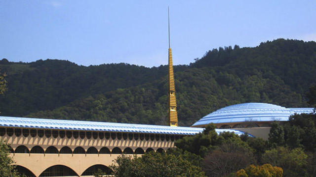 marin-county-civic-center.jpg 