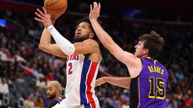 Los Angeles Lakers v Detroit Pistons 