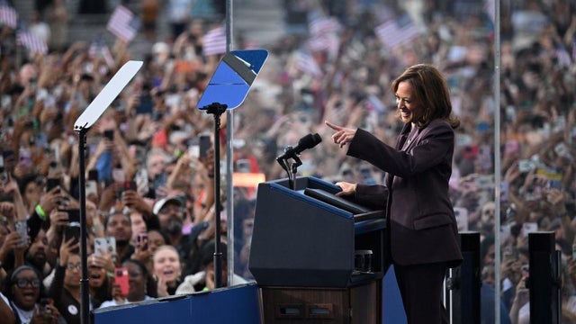 US-VOTE-POLITICS-HARRIS