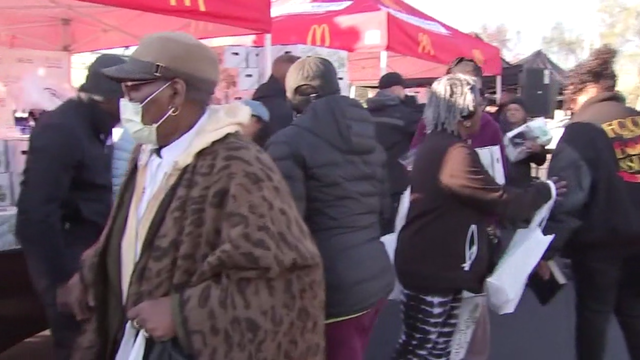 black-mcdonalds-operators-turkey-giveaway.png 