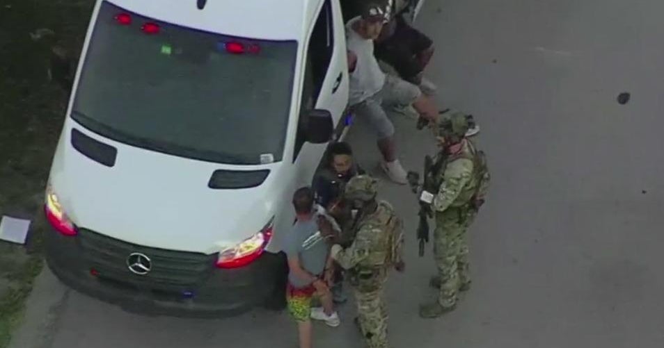 Several people detained in FBI investigation at Miami Gardens home Several people detained in FBI investigation at Miami Gardens home