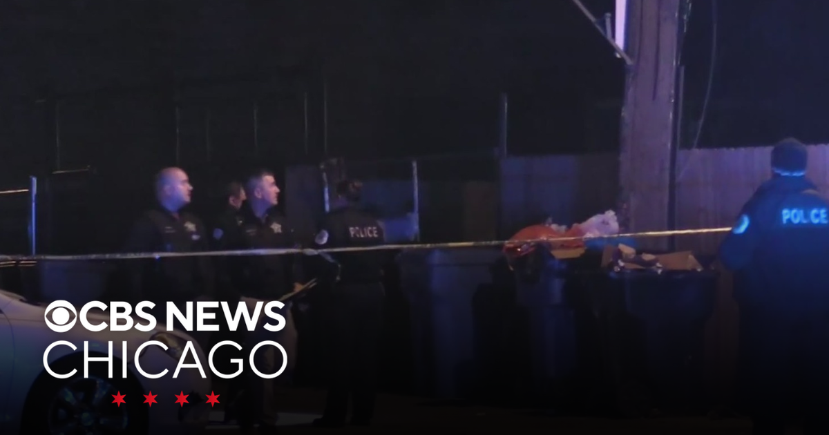 Man dies after being shot multiple times in West Side alley - CBS Chicago