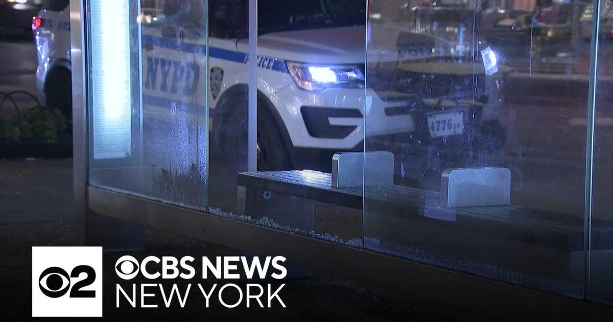 Upper West Side shooting sends bystanders scrambling for cover - CBS ...